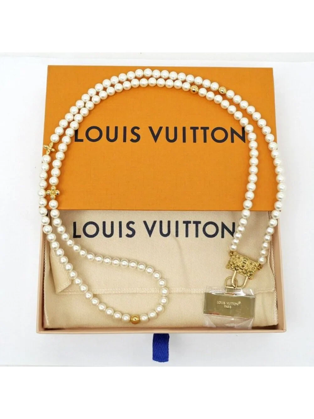 Louis Vuitton Pearly Petite Phone Strap Pearl Gold Smartphone Necklace